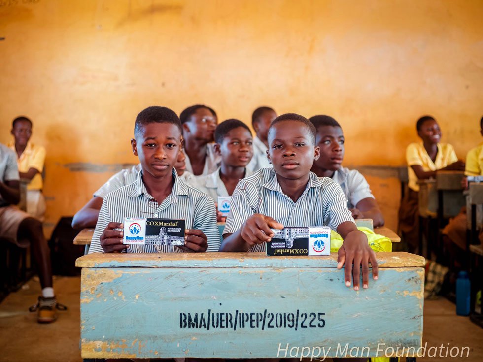 Some of the recipients of Happy Man Foundation's donation.