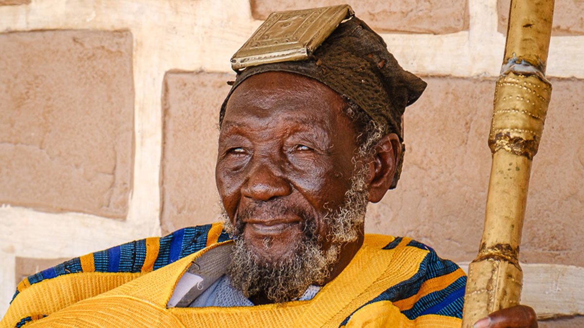 Naa Bohagu Mahami Abdulai Sherigah II (speaking from Nayiri)