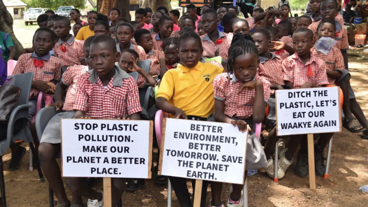 World-Environment-Day-Street-campaign-in-Sherigu