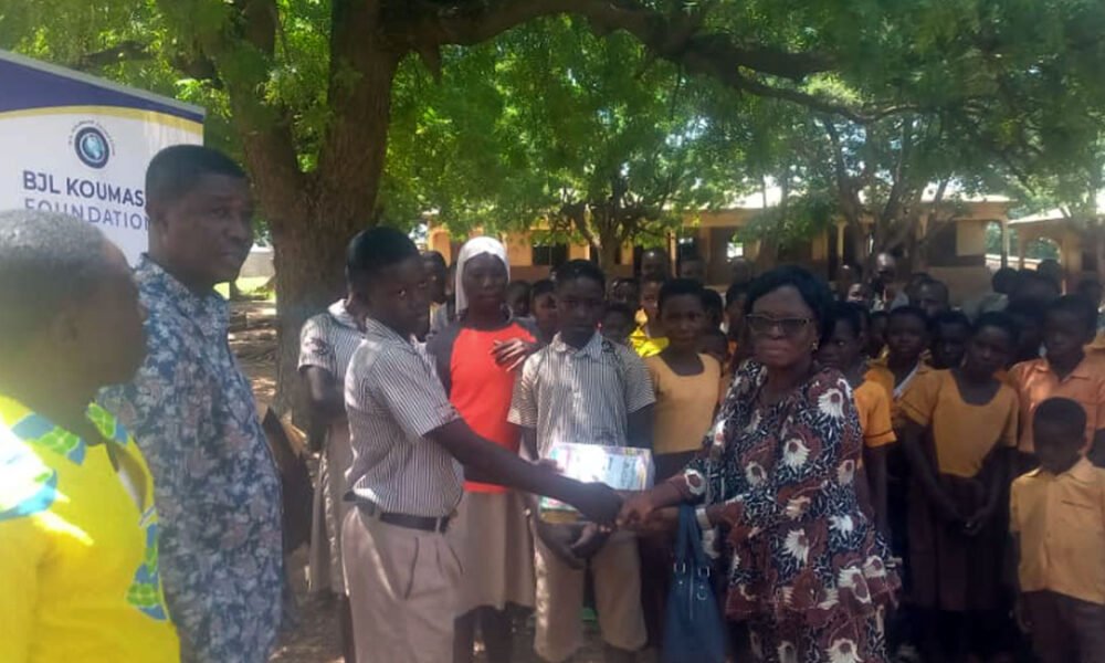 Foundation Supports Kpatia Schools with Donations of Sanitary Pads and Educational Materials