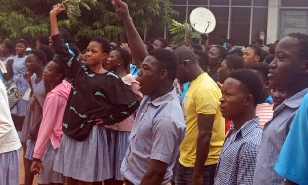 Teachers Forcefully Remove Headmistress from Gowrie SHS Over Allegations of Mismanagement