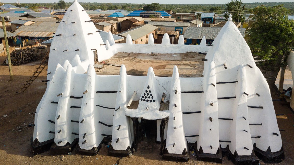 Larabanga-Mosque-1