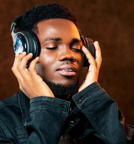 Danni Quest "sipping" sound